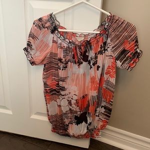 Flowy lightweight short sleeve blouse